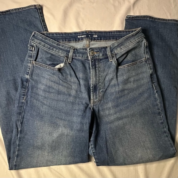 Old Navy Women's Relaxed Blue Jeans - Picture 2 of 5